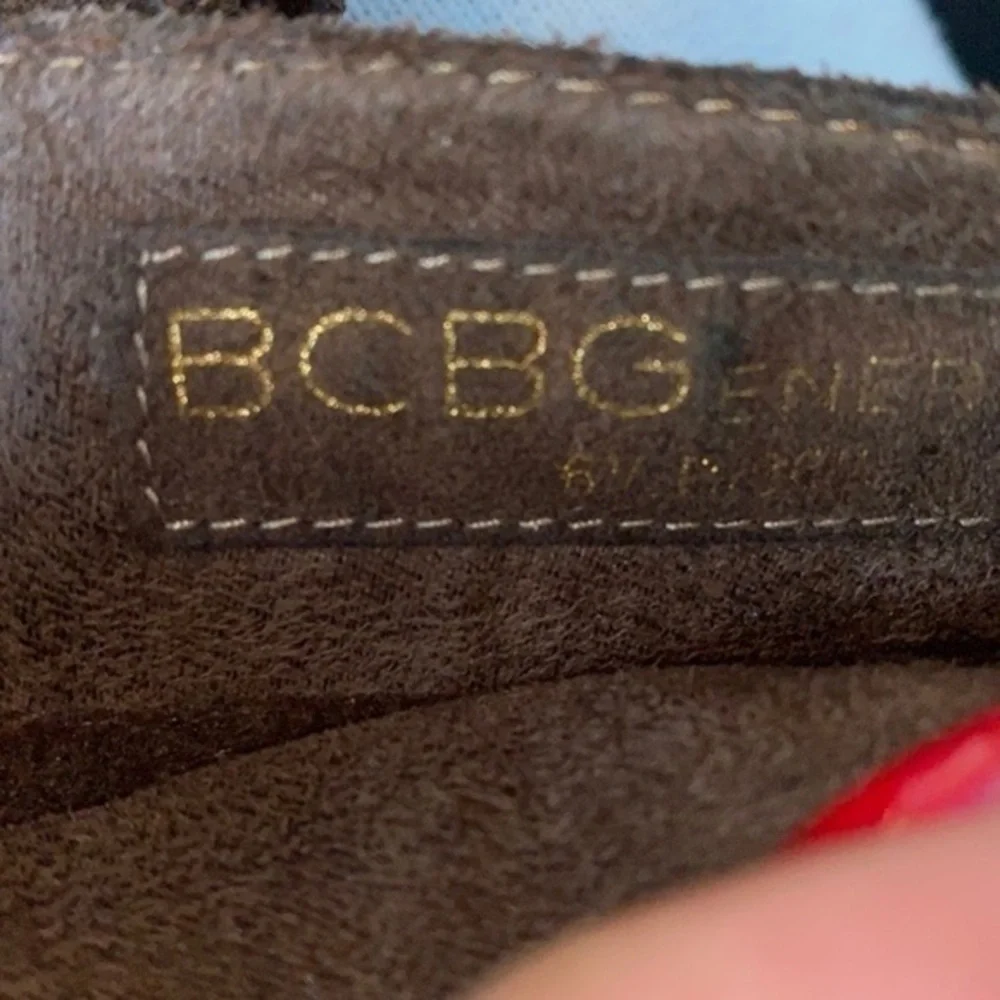 BCBG SUEDE BROWN BOOTS SIZE 6.5/36